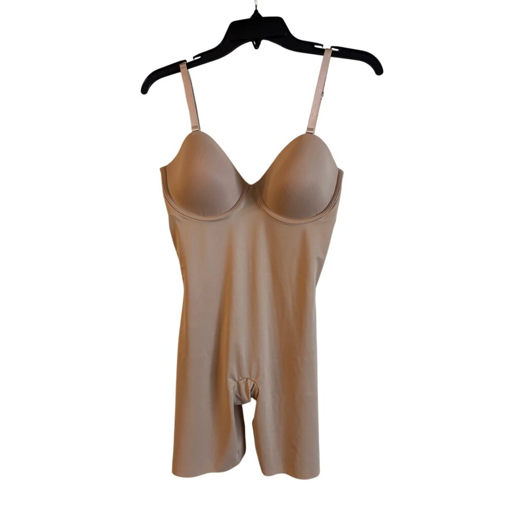 ASSETS BY SPANX Women's Flawless Finish Strapless Cupped Midthigh Bodysuit Large